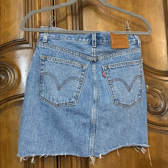 Levi's Like NEW High-rise Distressed Button Zip Fly Blue Mini Skirt - Picture 10 of 13